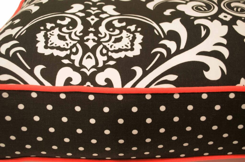 black damask coral close up min scaled